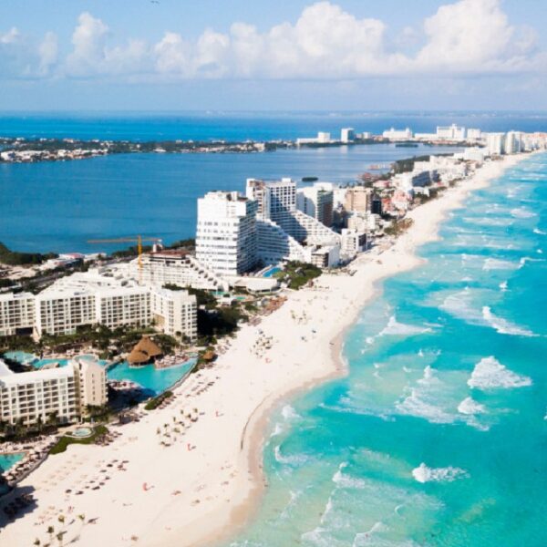 Playa Mujeres: Escapada de Lujo en Febrero (8 Días / 7 Noches - Vía SKY)