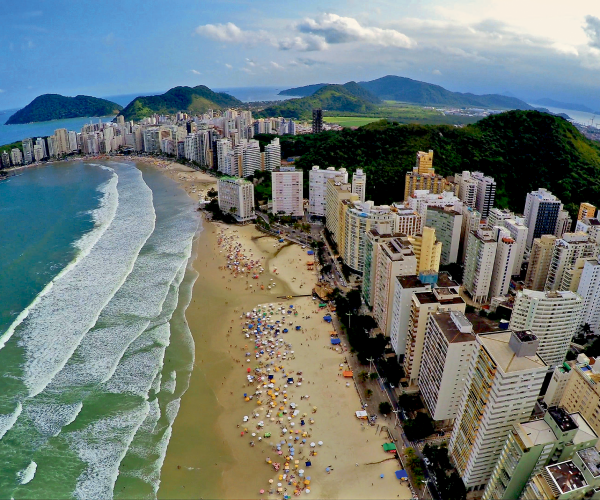 Florianópolis: La Isla de la Magia con Vuelo Directo (8 Días / 7 Noches)