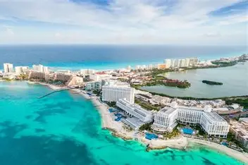 Cancún: Vacaciones de Invierno (8 Días / 7 Noches - Vía LATAM)  2. Descripción Corta (HTML):